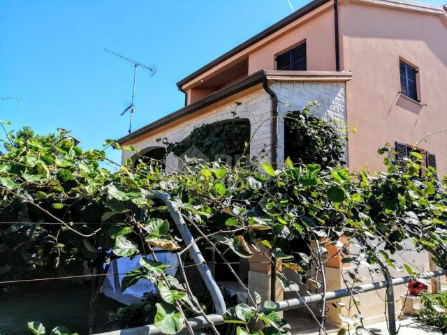 Dom na predaj 400 m² – Pula