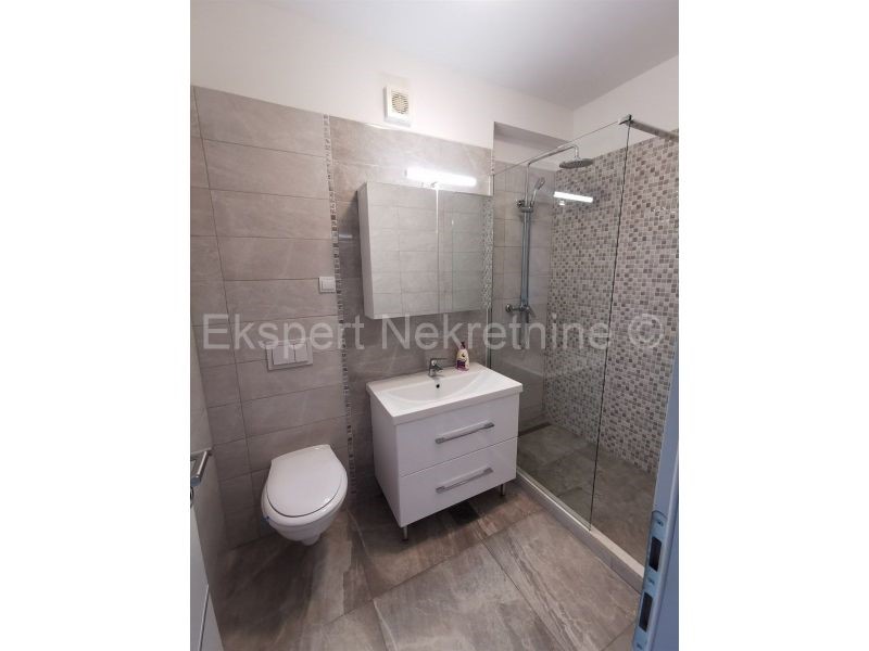 Apartment Zu verkaufen - SPLITSKO-DALMATINSKA  PODSTRANA 