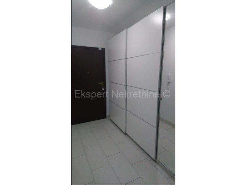 Apartment Zu verkaufen - SPLITSKO-DALMATINSKA  PODSTRANA 