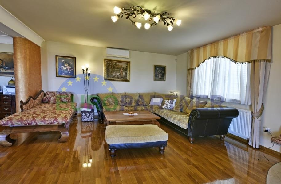 Casa In vendita - ISTARSKA  POREČ 