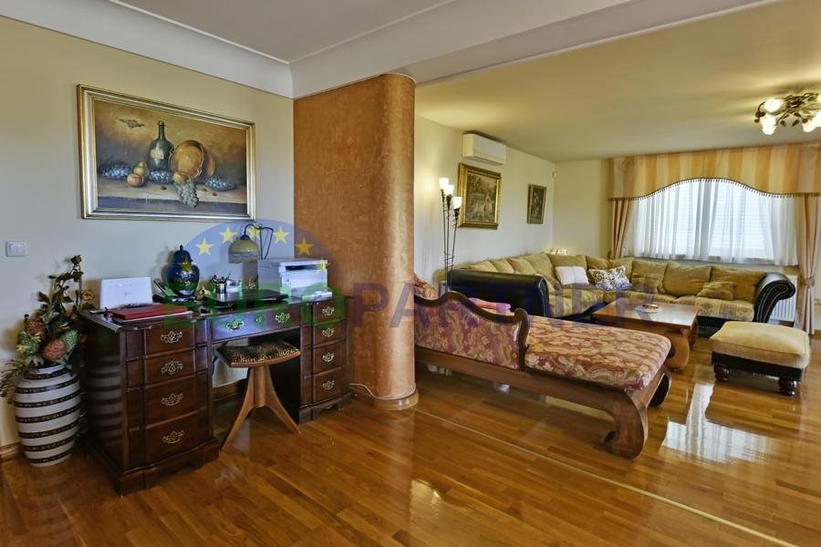 Casa In vendita - ISTARSKA  POREČ 