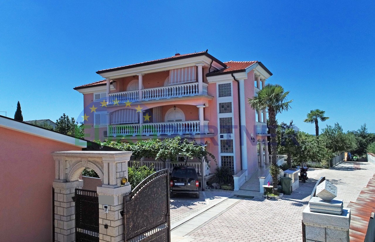 Casa In vendita - Istarska Poreč - foto 3/59