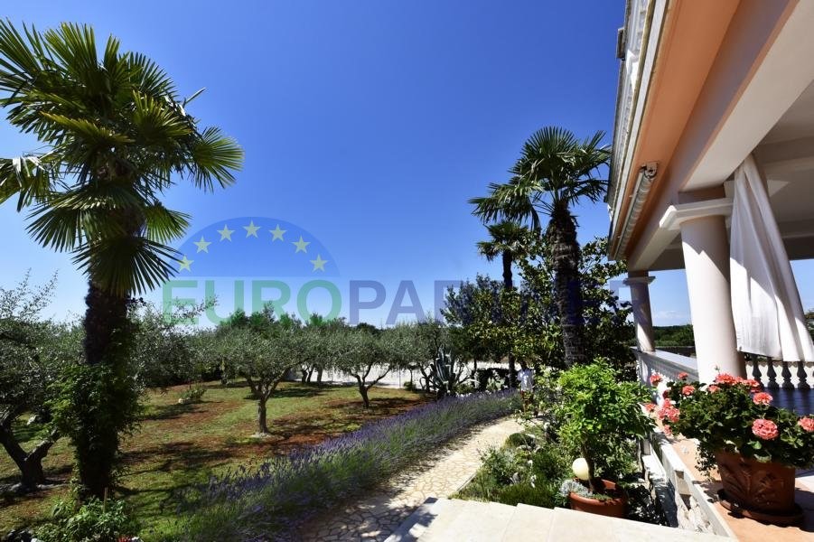 Casa In vendita - ISTARSKA  POREČ 