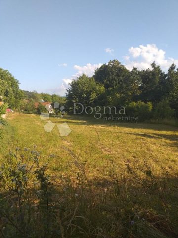 Zemljište na prodaju 2324 m² – Ogulin