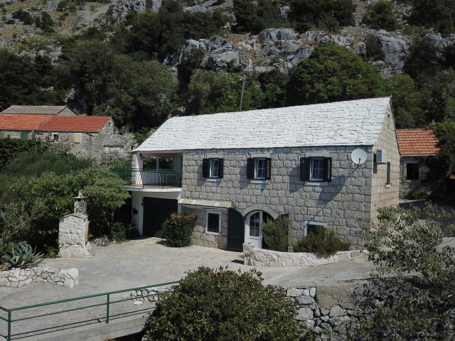 Haus zu verkaufen 130 m² – Lokva Rogoznica