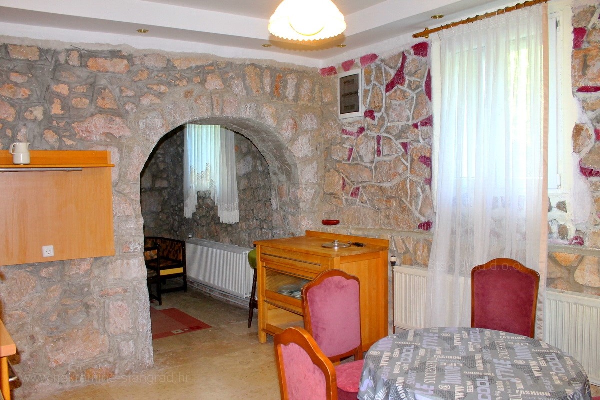Hiša Na predaj - PRIMORSKO-GORANSKA  KRK 