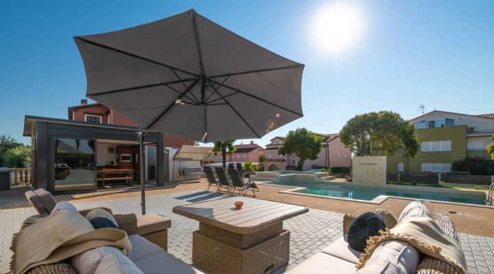 Kuća na prodaju 400 m² – Poreč