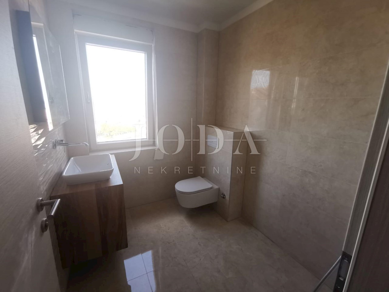 Apartmán Na predaj - PRIMORSKO-GORANSKA  CRIKVENICA 