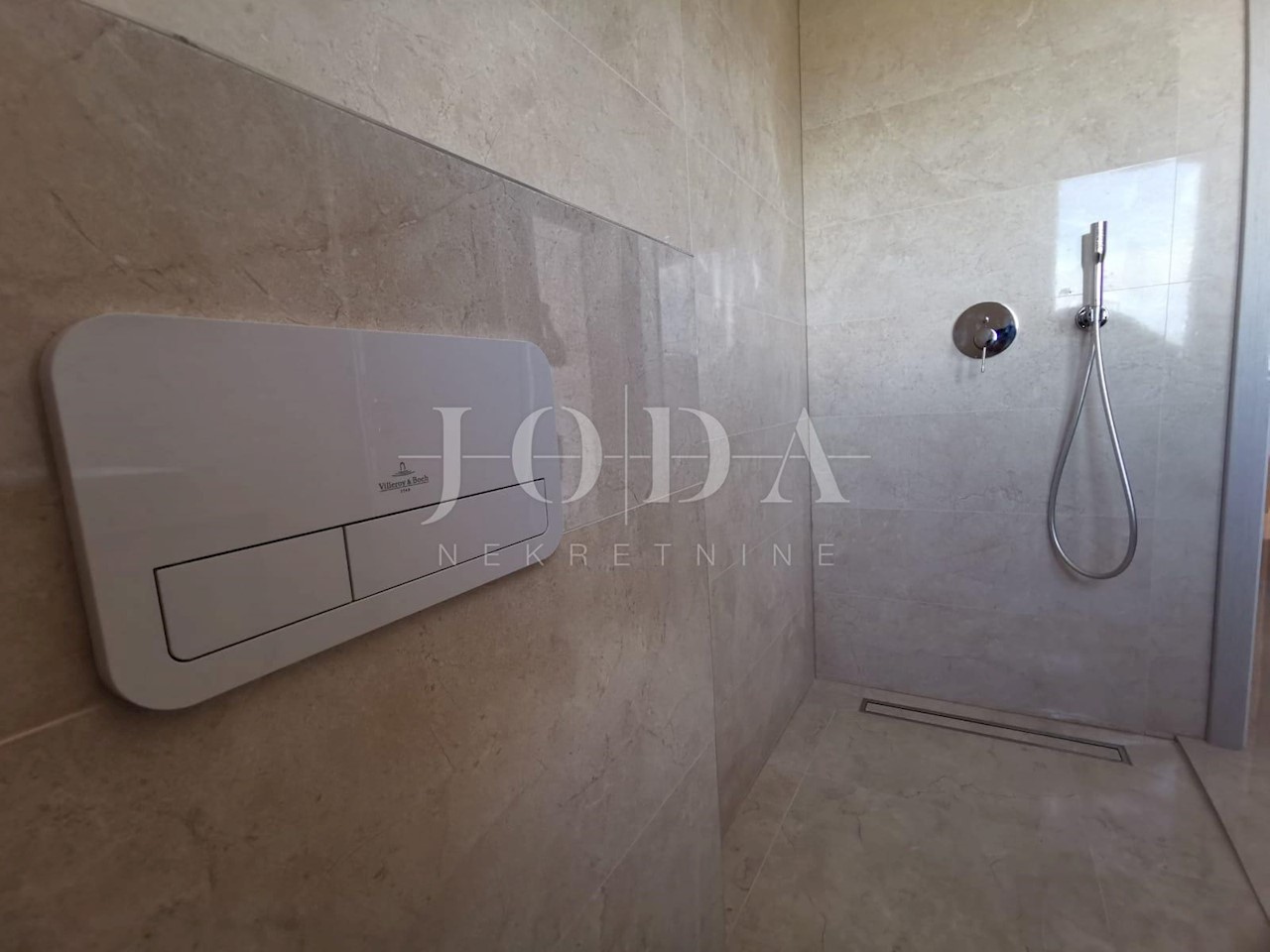Apartmán Na predaj - PRIMORSKO-GORANSKA  CRIKVENICA 