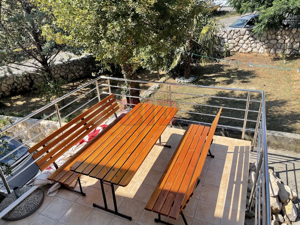 Dom Na predaj - PRIMORSKO-GORANSKA  CRIKVENICA 