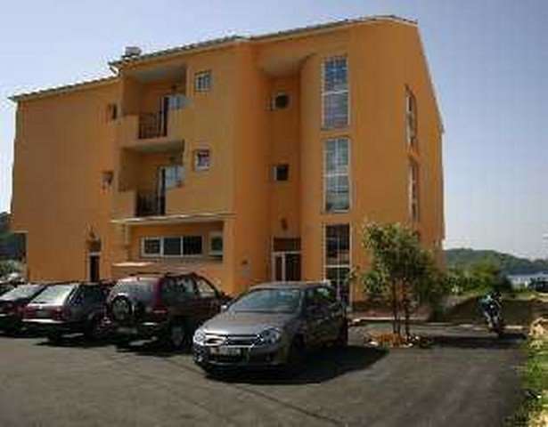 Hotel Naprodaj - PRIMORSKO-GORANSKA Rab