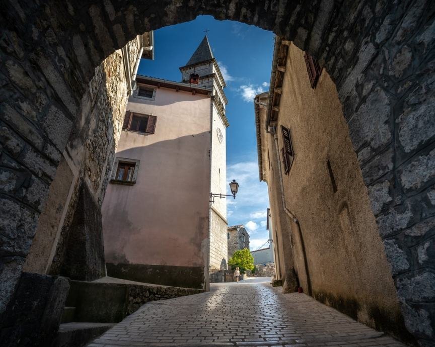Parcela Naprodaj - ISTARSKA Pićan