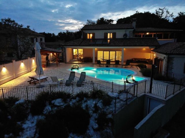Dom na predaj 283 m² – Žminj