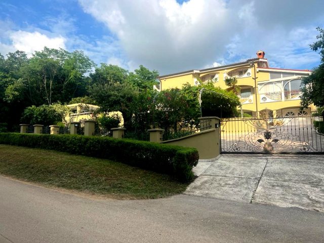 Dom na predaj 360 m² – Poreč