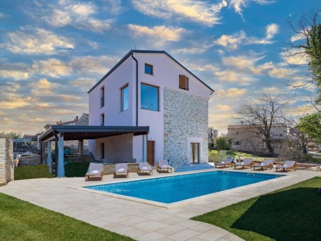 House for sale 240 m² – Umag