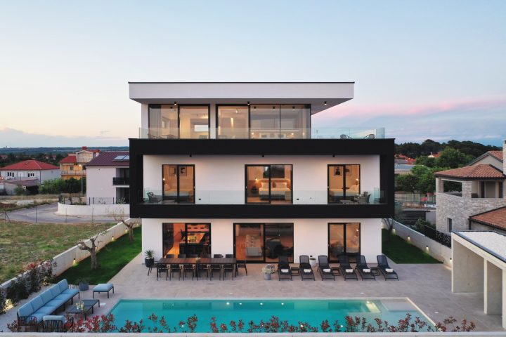 House for sale 400 m² – Pula