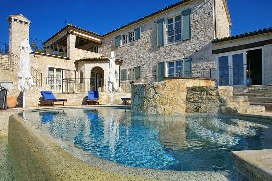Kuća na prodaju 226 m² – Tinjan