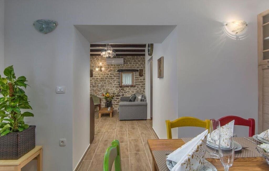 Maison À louer - ISTARSKA KAROJBA