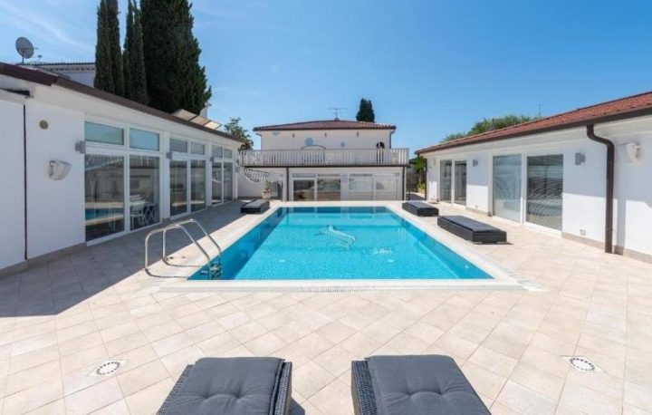 House for sale 450 m² – Umag