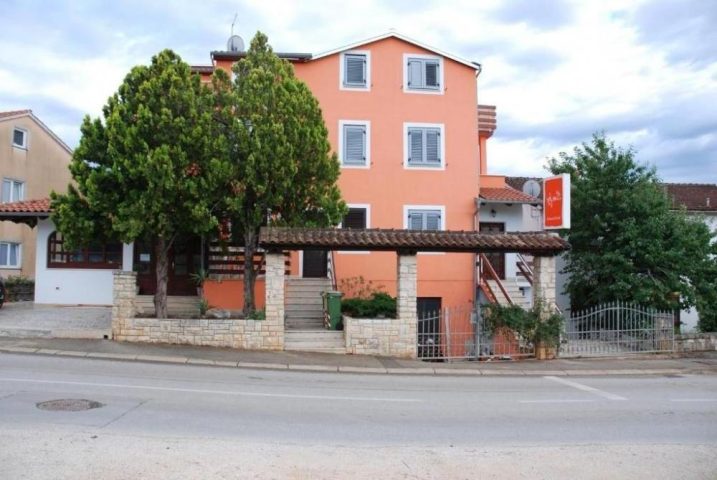 Dům na prodej 625 m² – Rovinj
