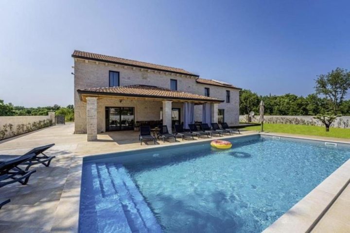 Kuća na prodaju 200 m² – Kanfanar