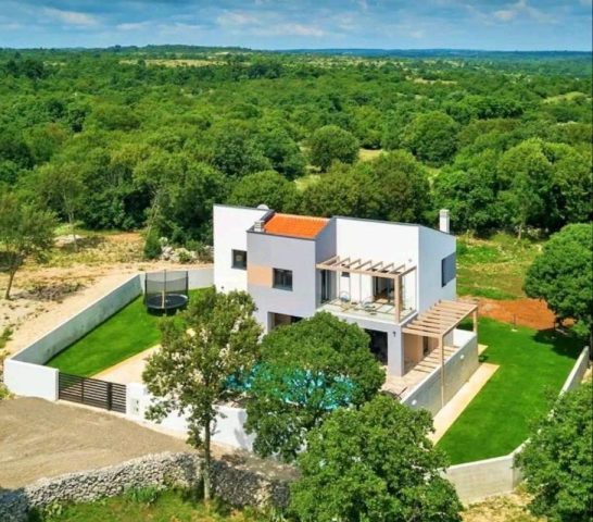 Kuća na prodaju 160 m² – Barban