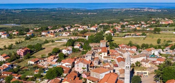 Pozemek na prodej 2712 m² – Labinci