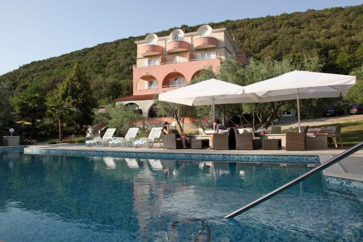 Hotel na prodej 1600 m² – Pula