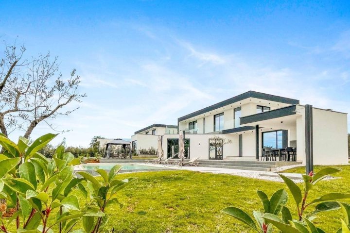 Haus zu verkaufen 403 m² – Kaštelir