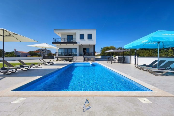 Haus zu verkaufen 570 m² – Pula
