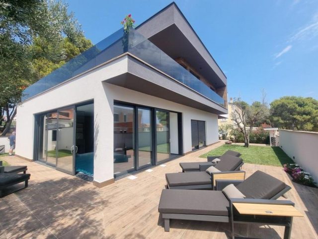Maison à vendre 280 m² – Fažana