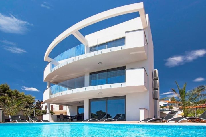 Maison à vendre 495 m² – Pula