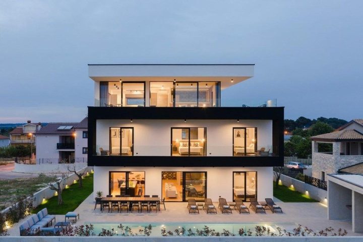 House for sale 470 m² – Pula