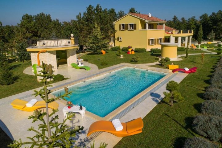 Casa in vendita 800 m² – Pazin