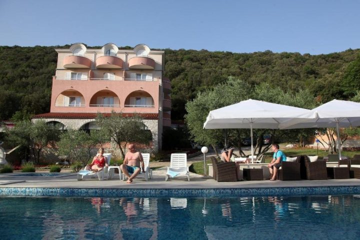 Hotel na prodaju 2900 m² – Pula