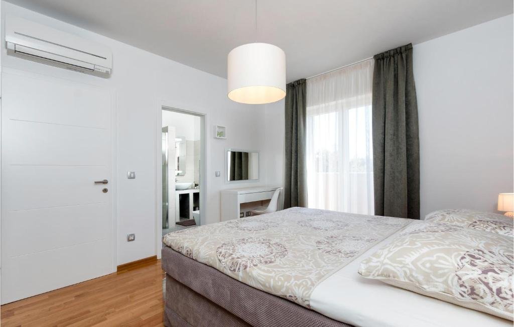 Haus Zu vermieten - ISTARSKA BALE