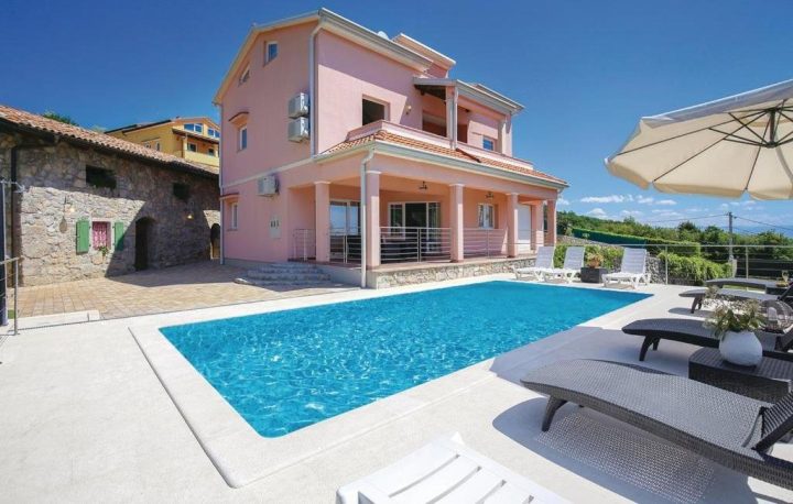 Dom na prenájom 500 m² – Opatija