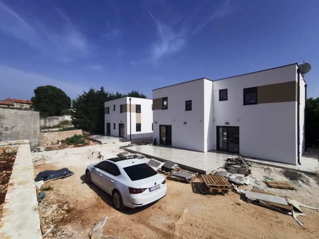 Casa In vendita - Istarska Smoljanci - foto 2/11
