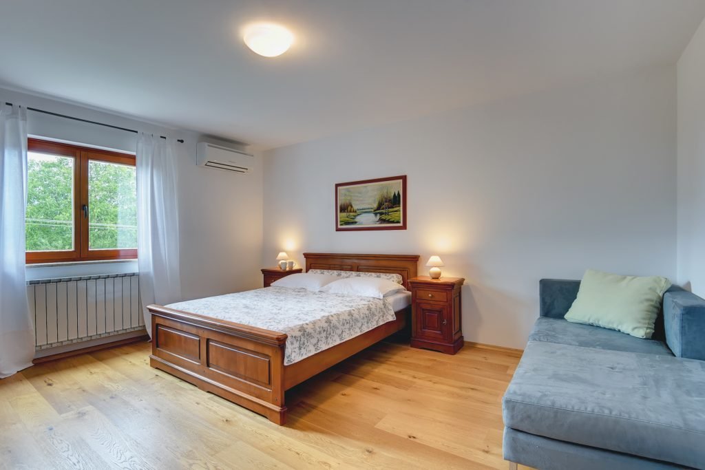 House For rent - ISTARSKA PAZIN - OKOLICA