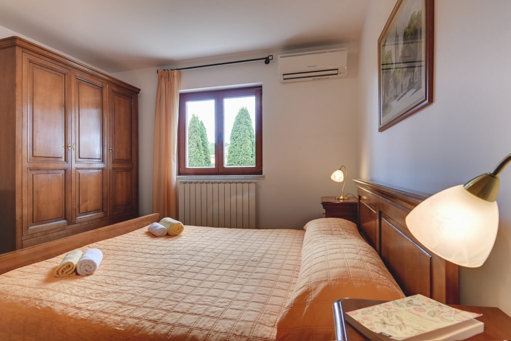 House For rent - ISTARSKA PAZIN - OKOLICA