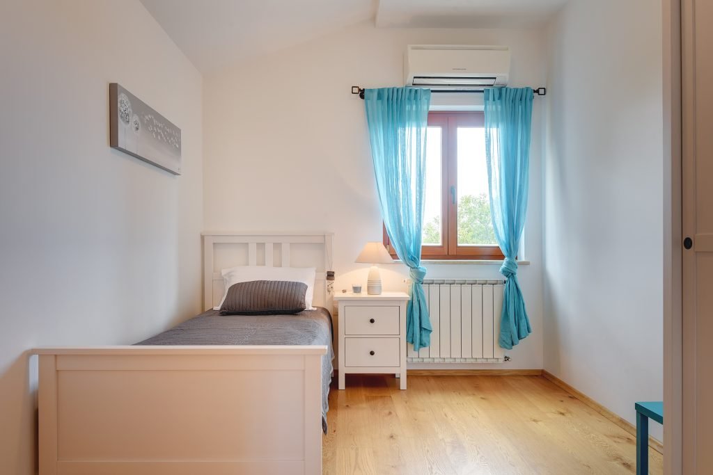 House For rent - ISTARSKA PAZIN - OKOLICA