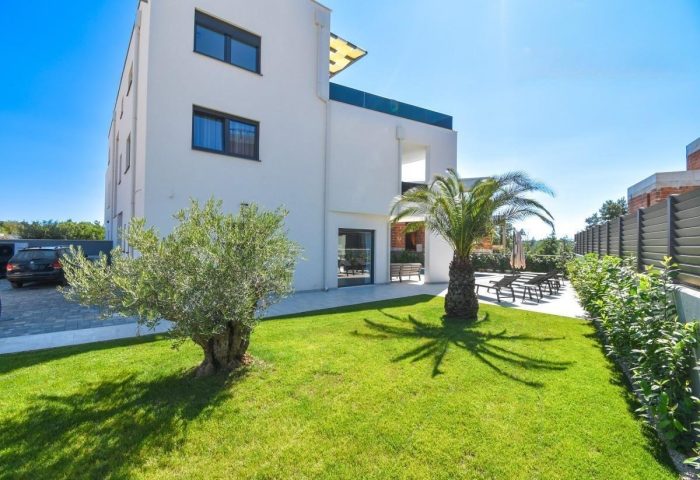 Haus Zu verkaufen - Istarska Poreč - foto 2/32