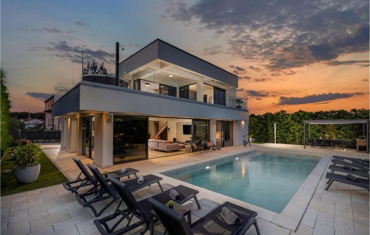 Haus zu vermieten 278 m² – Lovrečica