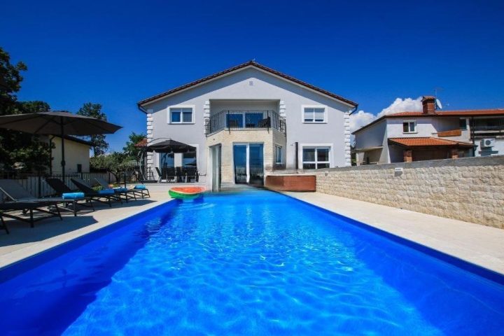 Haus zu verkaufen 450 m² – Rogovići