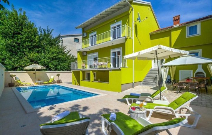 Maison à vendre 220 m² – Pula
