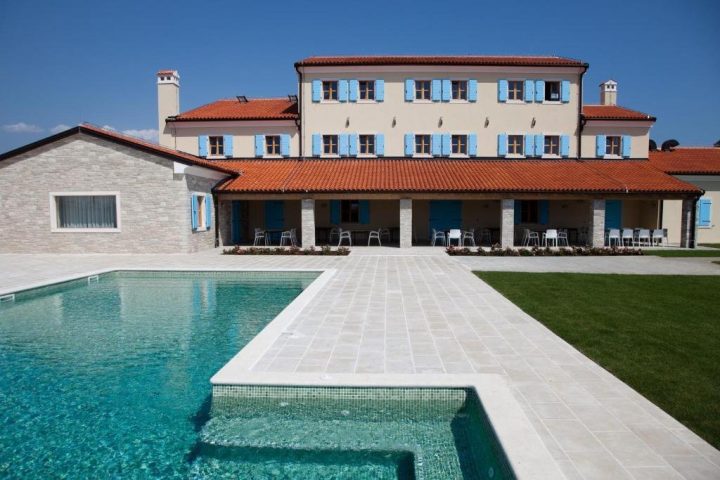 Hotel na prodej 900 m² – Pula