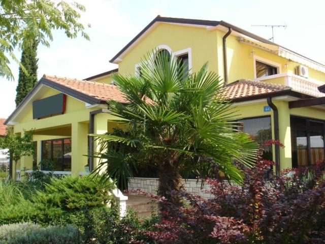 Dům na prodej 720 m² – Umag
