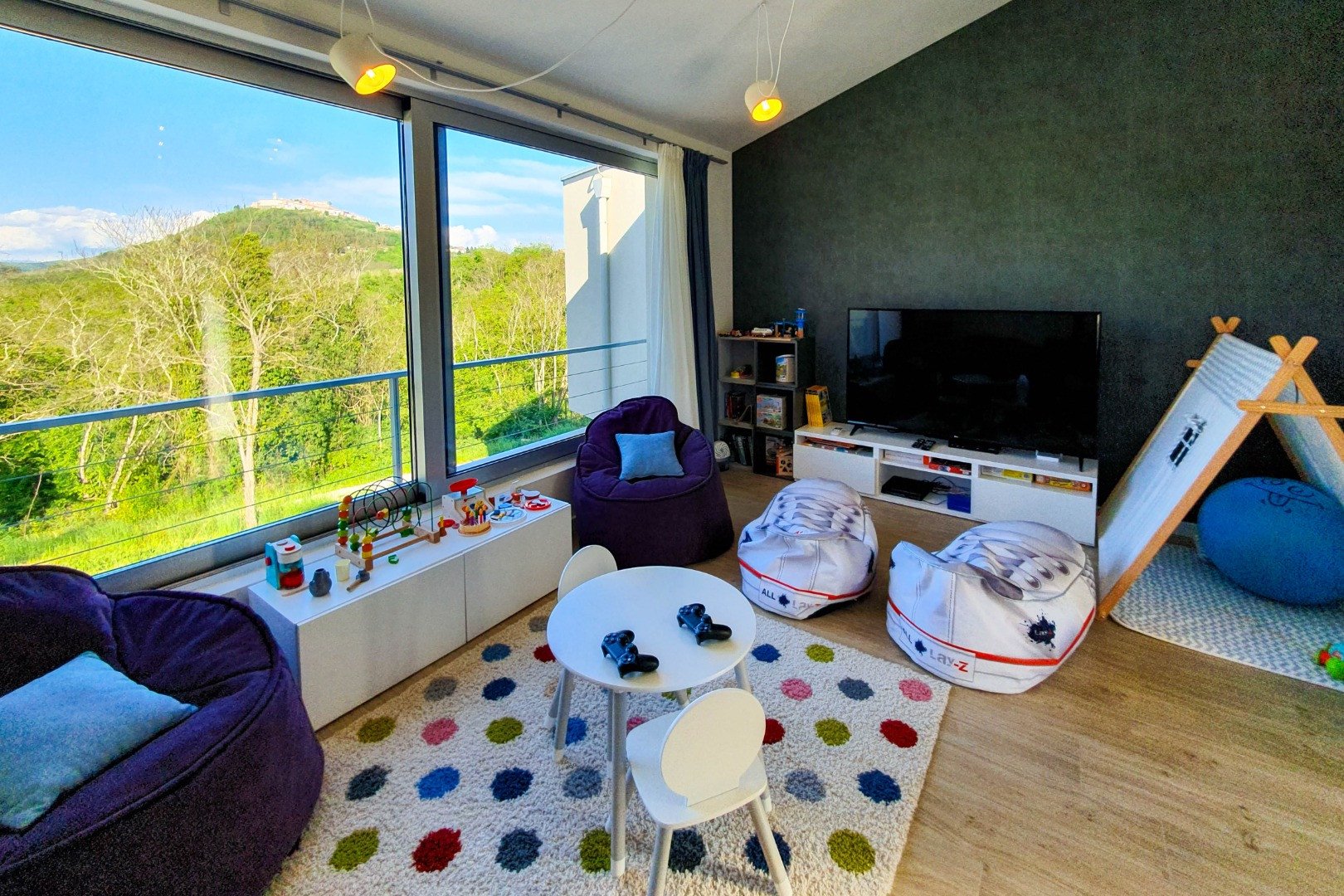 Maison À louer - ISTARSKA KAROJBA