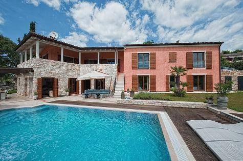 Dom na prenájom 388 m² – Rovinj