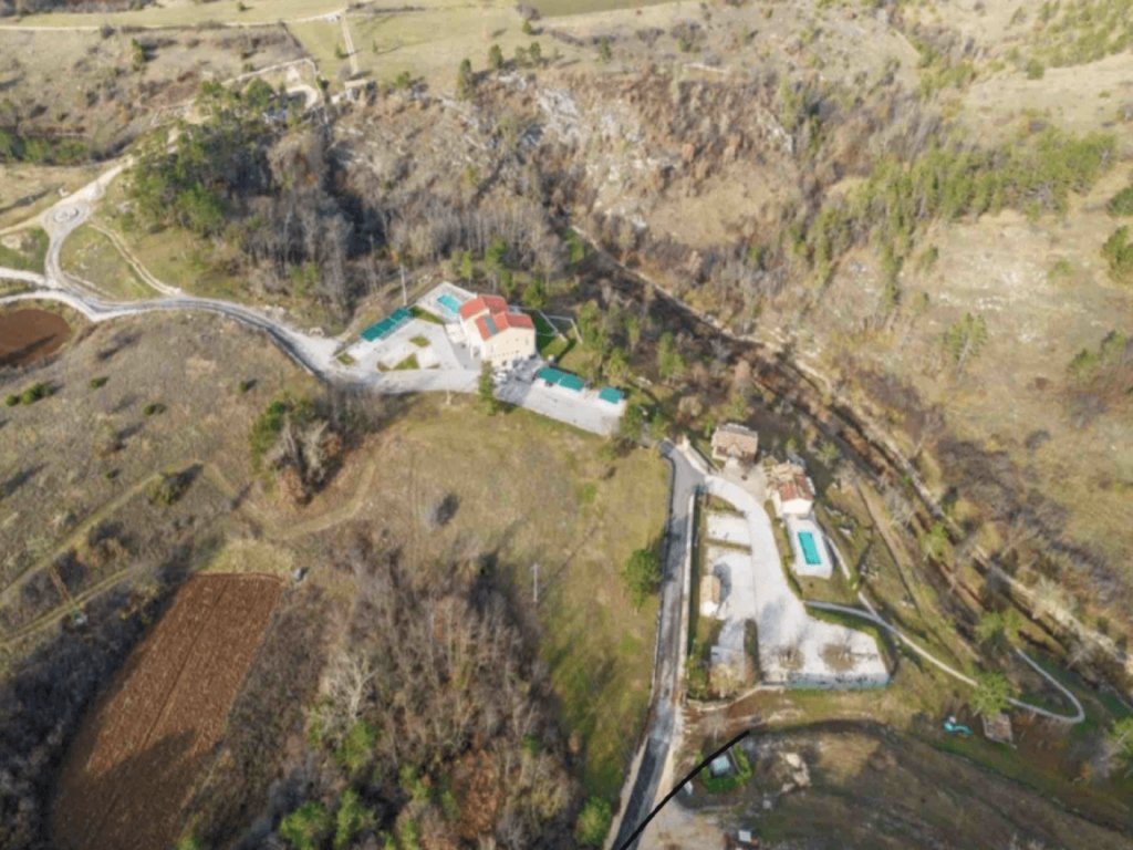 Hotel Naprodaj - ISTARSKA Motovun